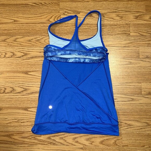 Lululemon Minimalist Tank~Pipe Dream Blue Size 6 - Picture 4 of 5